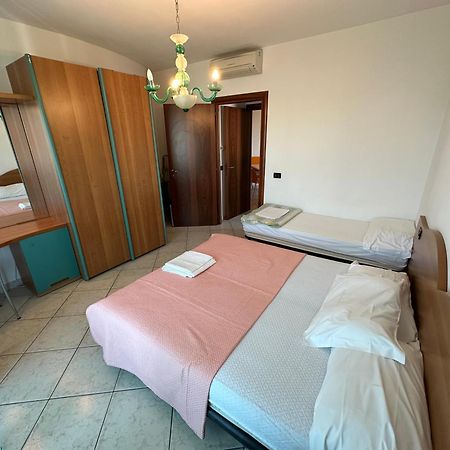 Residence Diana Frontemare - Agenzia Cocal Каорле Екстер'єр фото