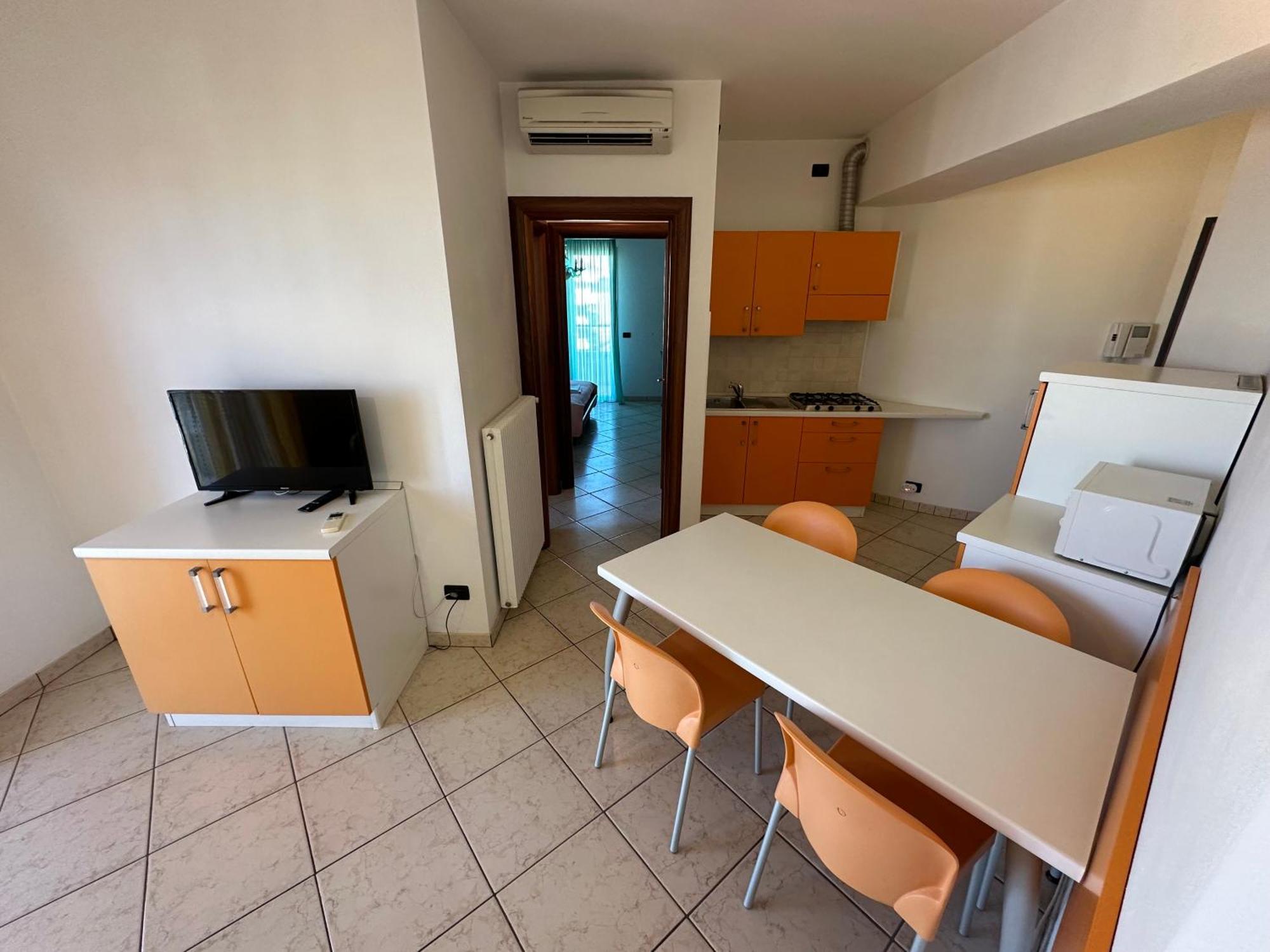 Residence Diana Frontemare - Agenzia Cocal Каорле Екстер'єр фото
